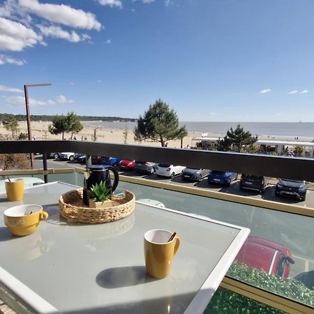 Saint Georges De Didonne - Pleine Vue Mer Pour Ce Studio Cabine Face A La Plage Экстерьер фото