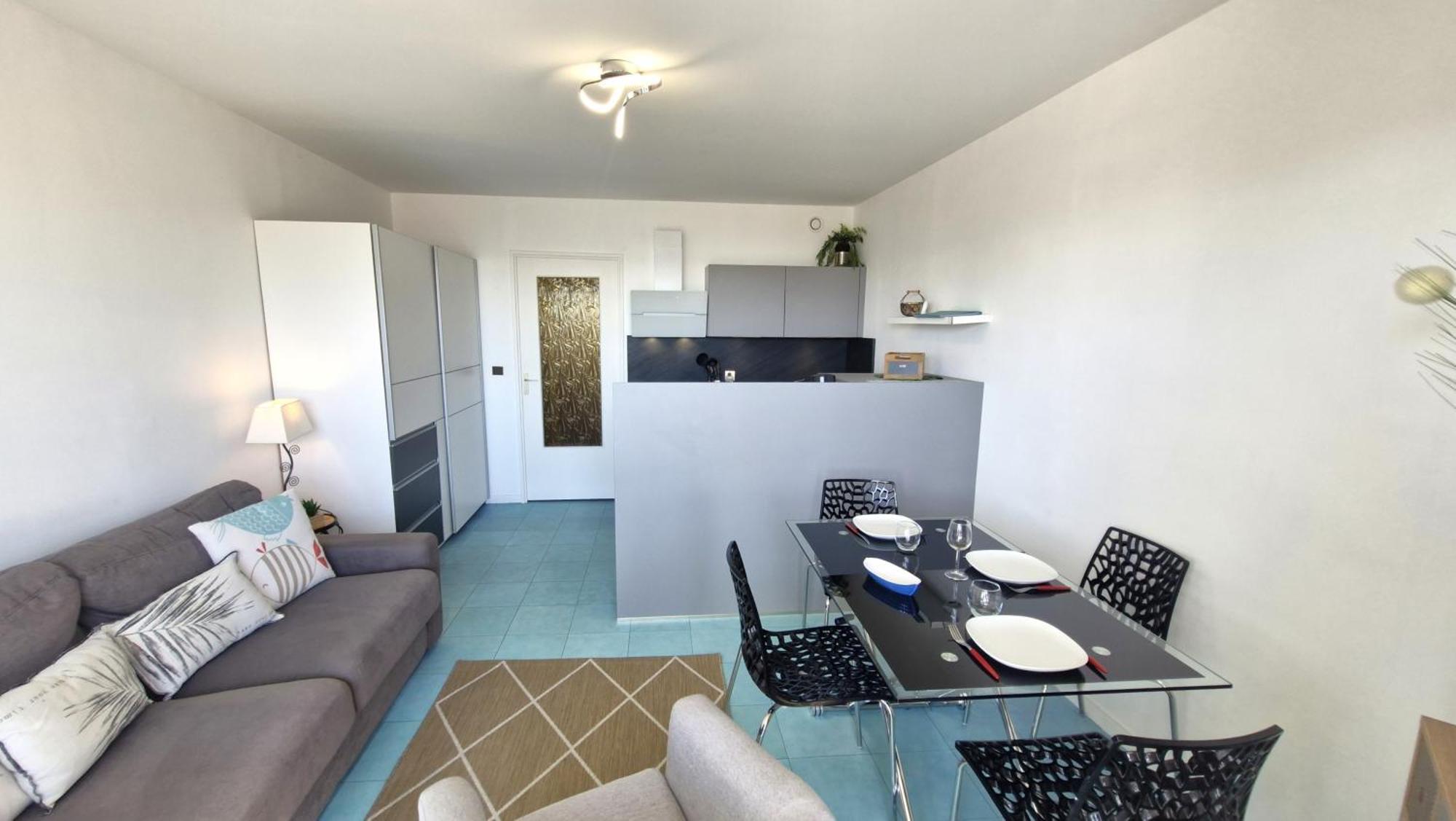 Saint Georges De Didonne - Pleine Vue Mer Pour Ce Studio Cabine Face A La Plage Экстерьер фото