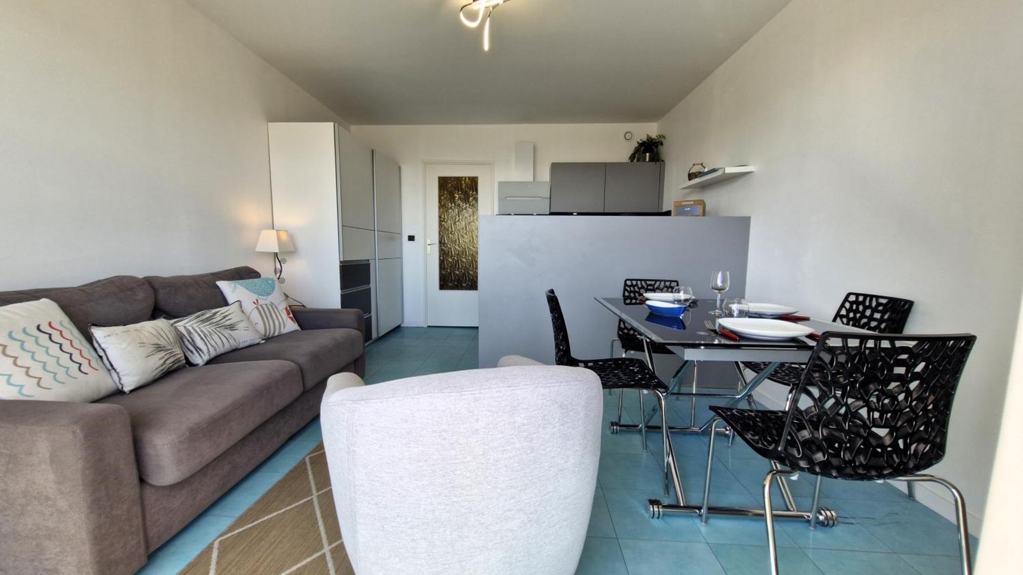 Saint Georges De Didonne - Pleine Vue Mer Pour Ce Studio Cabine Face A La Plage Экстерьер фото